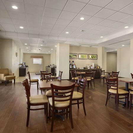 Petrostay Inn & Suites Cotulla Zewnętrze zdjęcie